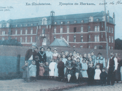 Le bâtiment de l'EHPAD Ma Maison au début du XXeme siècle - Archives municipales de La Madeleine © Fonds Syndicat d'Initiative, 3Z 22